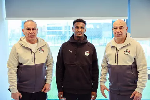 المرة الأولى.. التوأم يستقبلان هيثم حسن في منتخب مصر (صور)